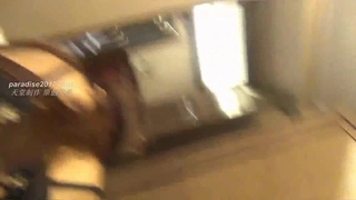 喜爱夜蒲3在已婚少妇家里的客厅口爆