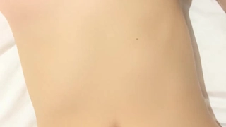 白虎留学生妹子跟自己的洋男友做爱