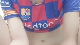 被跳蛋搞的一抖一抖的娇嫩呻吟听的心痒痒无套插入捅出大量白浆有撸点