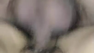 我用这个大拳头操我的屁股有多次性高潮